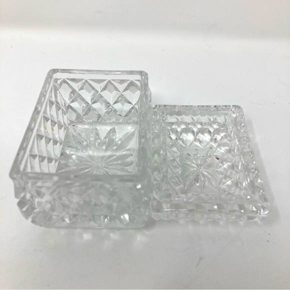 Small Crystal Box with Lid - Picture 6 of 9